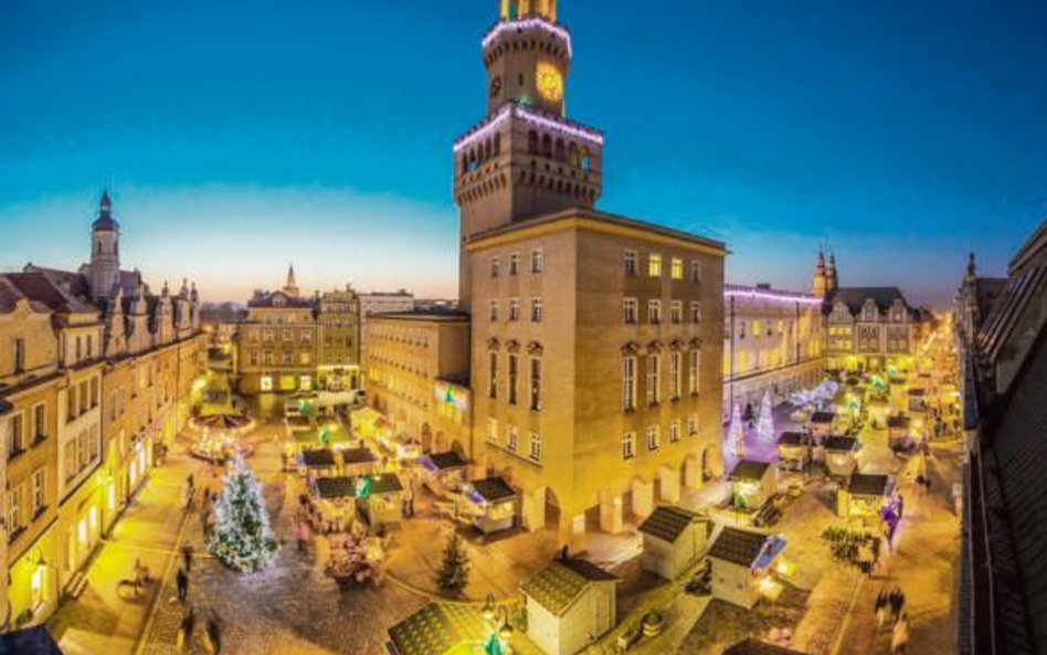 Tradycja Jarmarku Bożonarodzeniowego w Opolu narodziła się w 2014 roku.