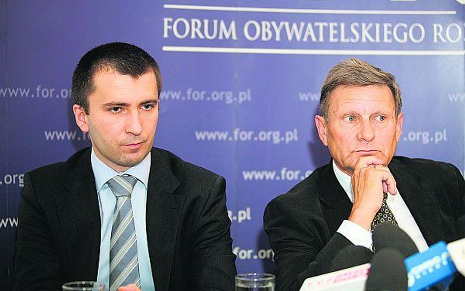 Przedstawiciele Fundacji Obywatelskiego Rozwoju: Andrzej Rzońca, obecnie członek RPP, i Leszek Balce