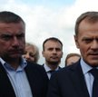 Paweł Graś (od lewej) i Donald Tusk