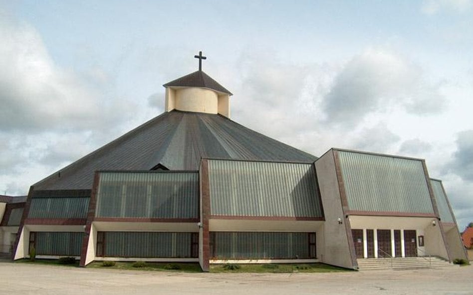 W piątek wieczorem do kościoła pod wezwaniem Chrystusa Zbawiciela w Gdańsku Osowej próbowały wtargną