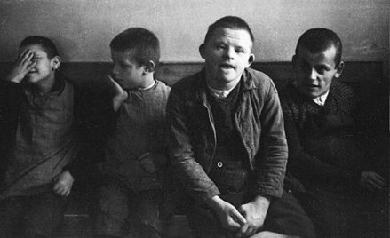 1934 r. Pacjenci niemieckiego szpitala dla psychicznie chorych. Zdaniem nazistów to „istoty niewarte