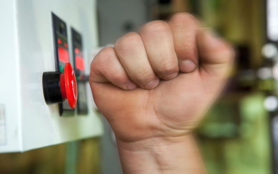 Karta podatkowa: przerwę w działalności z powodu koronawirusa warto zgłosić do urzędu skarbowego