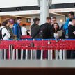 Lecący do USA mogą spodziewać się rozmowy przed wejściem do samolotu