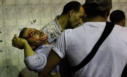 Koptowie atakowani byli nie tylko przez muzułmańskich bojówkarzy, lecz również przez służby porządko