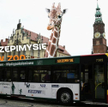 Mobilny Punkt Szczepień Szczepciobus o godz. 9 godzin zaparkował pod jedną z największych atrakcji W