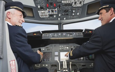 Granica wieku 65 lat w odniesieniu do pilotów w zarobkowym transporcie lotniczym jest ważna