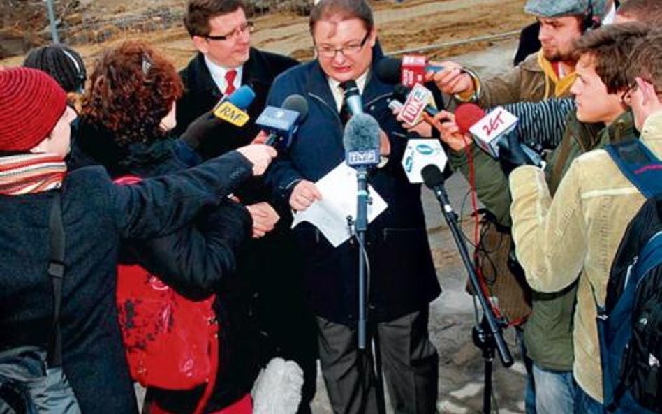 Wykopki przed pałacem, czyli awantura o dojazd do prezydenta