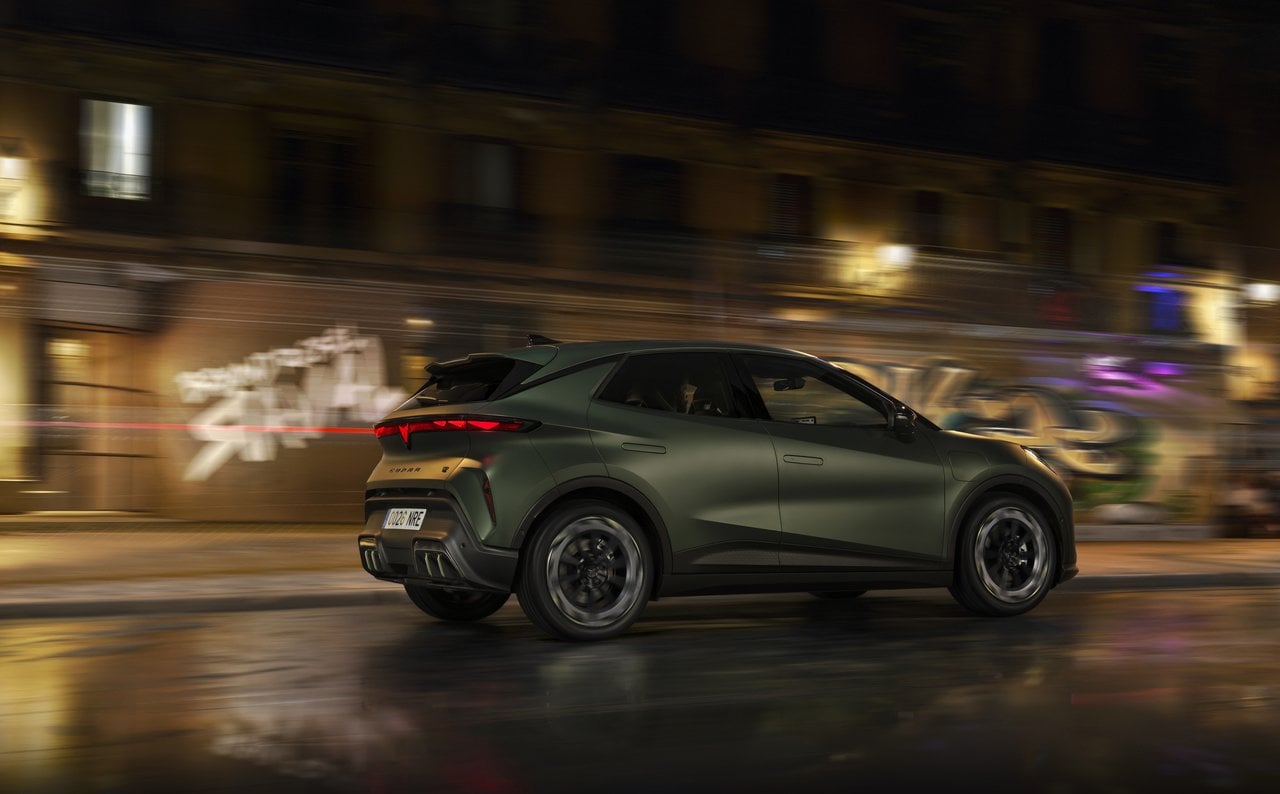 Cupra Raval – elektryczny huligan z Barcelony wjeżdża do miasta