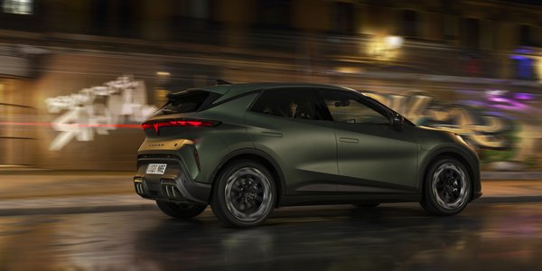 Cupra Raval – elektryczny huligan z Barcelony wjeżdża do miasta