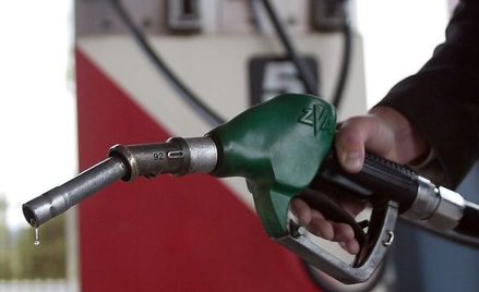 Handlujący autami odliczy VAT od paliwa i części zamiennych