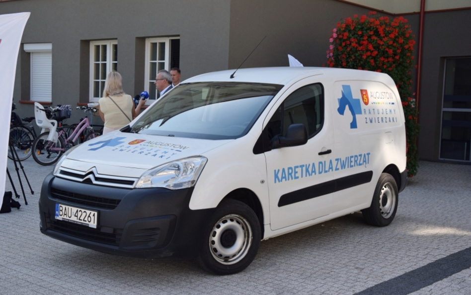 Karetka kosztowała 42 tysiące złotych i została sfinansowana z budżetu miasta