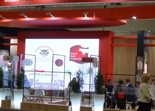 Polskie stoisko branży mięsnej "Meat from Poland" na targach Anuga w Kolonii w 2021 r.
