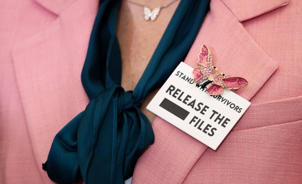 Jedna z ofiar Jeffrey Epsteina przed przemówieniem Donalda Trumpa o stanie państwa w Waszyngtonie