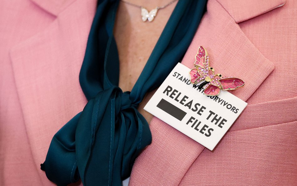 Jedna z ofiar Jeffrey Epsteina przed przemówieniem Donalda Trumpa o stanie państwa w Waszyngtonie