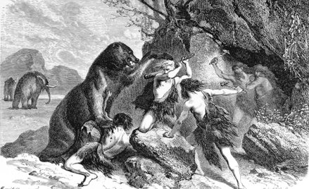 Rycina przedstawiająca naszych przodków odpierających atak niedźwiedzia