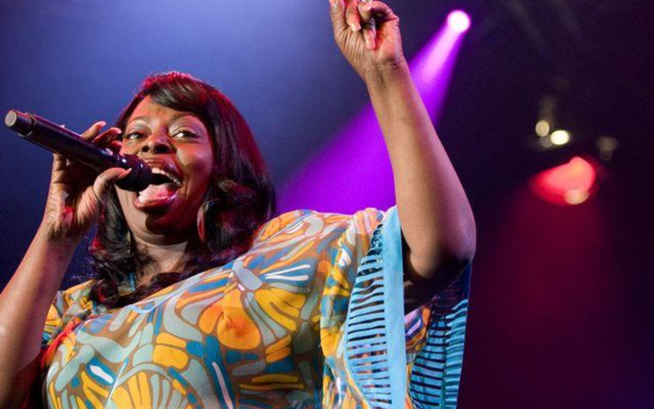 Angie Stone podczas koncertu w Rotterdamie