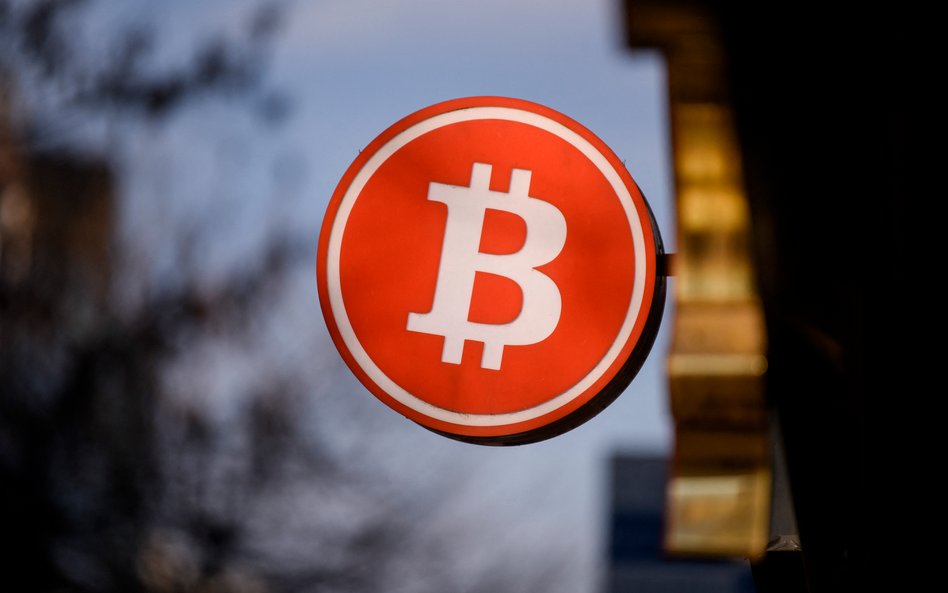 Bitcoin wciąż cierpi z powodu FTX, kapitalizacja rynku poniżej biliona USD