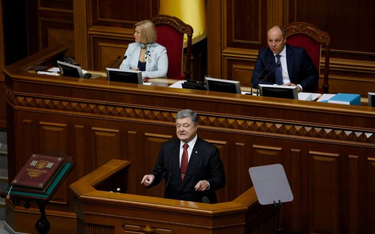 Politycy w Kijowie nie mają wspólnej wizji co do rozwiązania konfliktu w Donbasie.