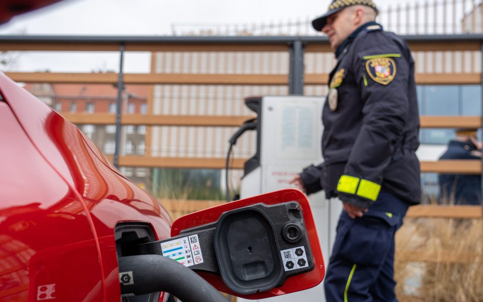 Auta elektryczne stanowią jedną czwartą floty UM Wrocławia. Korzysta z nich też m.in. straż miejska