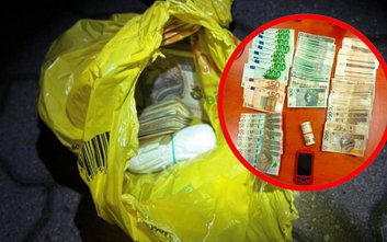 Starsze małżeństwo z Targówka spakowało pieniądze do reklamówki i oddało oszustom