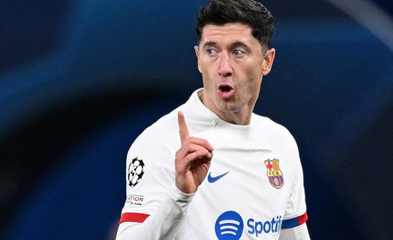Robert Lewandowski jest napastnikiem klubu FC Barcelona w hiszpańskiej La Liga i kapitanem reprezent