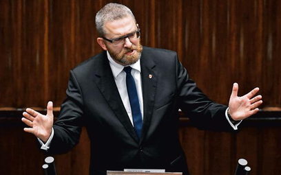 Grzegorz Braun permanentnie odmawia zasłaniania twarzy w Sejmie