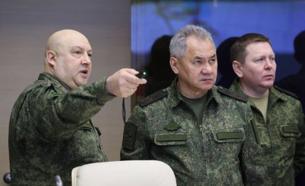 Gen. Siergiej Surowikin i Siergiej Szojgu