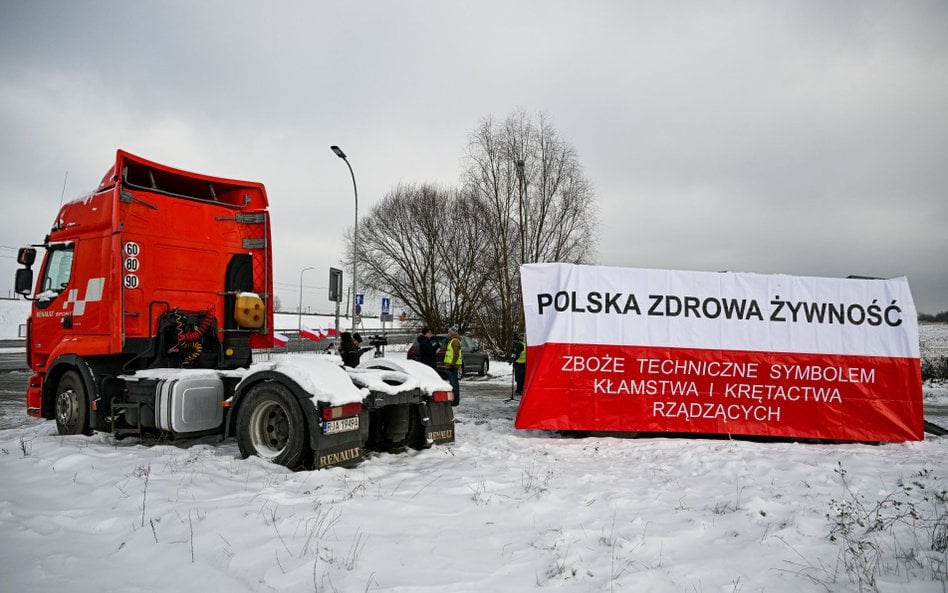 Do protestujących na granicy kierowców dołączyli niedawno rolnicy