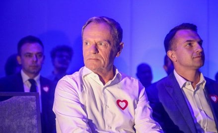 Przewodniczący Platformy Obywatelskiej Donald Tusk i przewodniczący Nowoczesnej Adam Szłapka