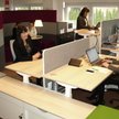 W Mikomax Smart Office szefowie siedzą razem z pracownikami. Gabinety przekształcono m.in w strefę r