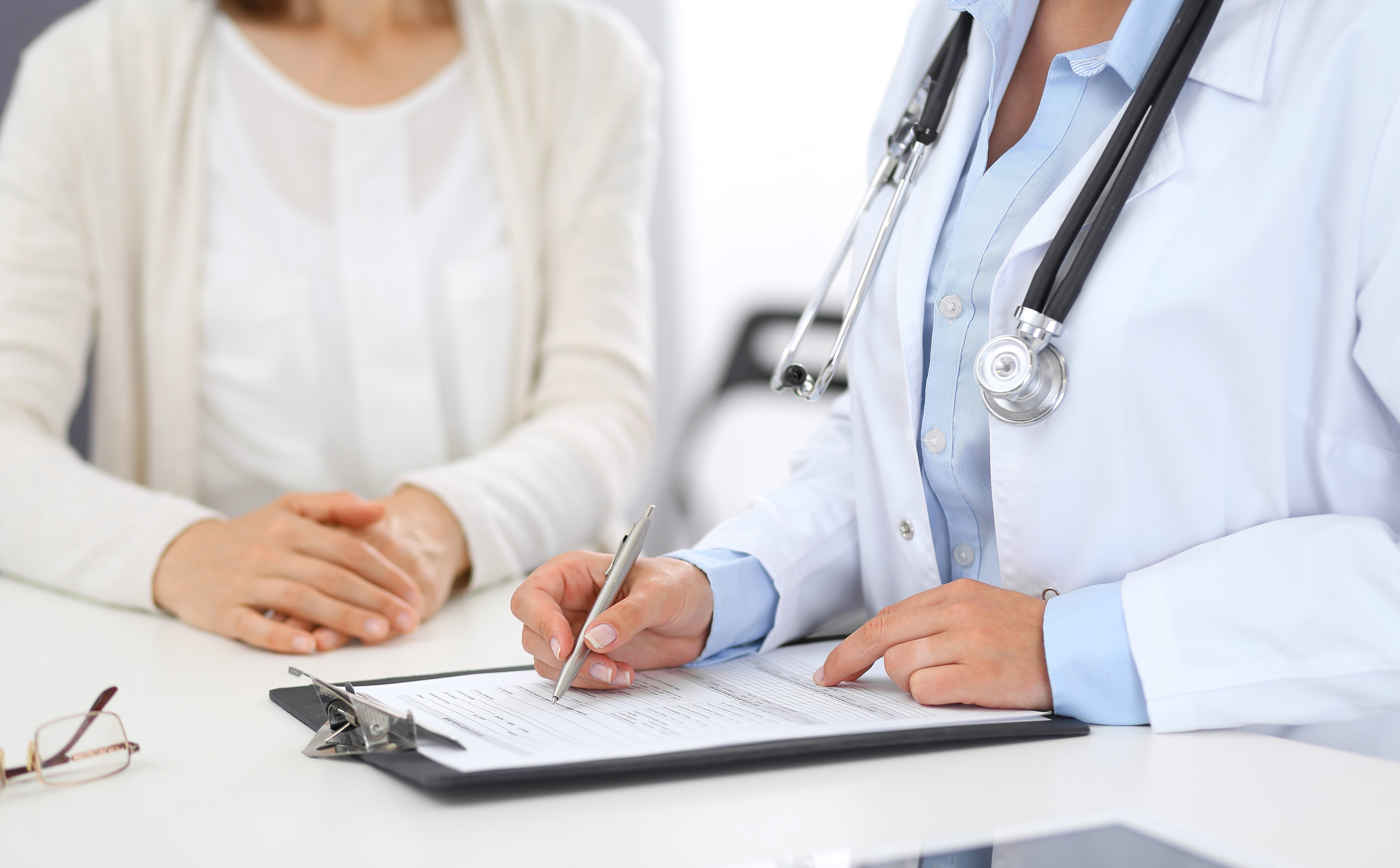 Nowe wytyczne dla pacjentów onkologicznych. istotny apel do osób palących papierosy