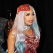 MTV Video Awards. Strój Lady Gagi - mięso i larwy?