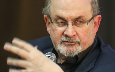 ?70-letni Salman Rushdie na spotkaniu w Warszawie