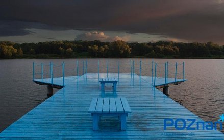 Jezioro Rusałka w Poznaniu otoczone jest lasami i stanowi ważny ośrodek rekreacyjny dla mieszkańców 