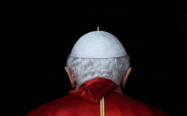 Jak przebiegają uroczystości papieskiego pochówku