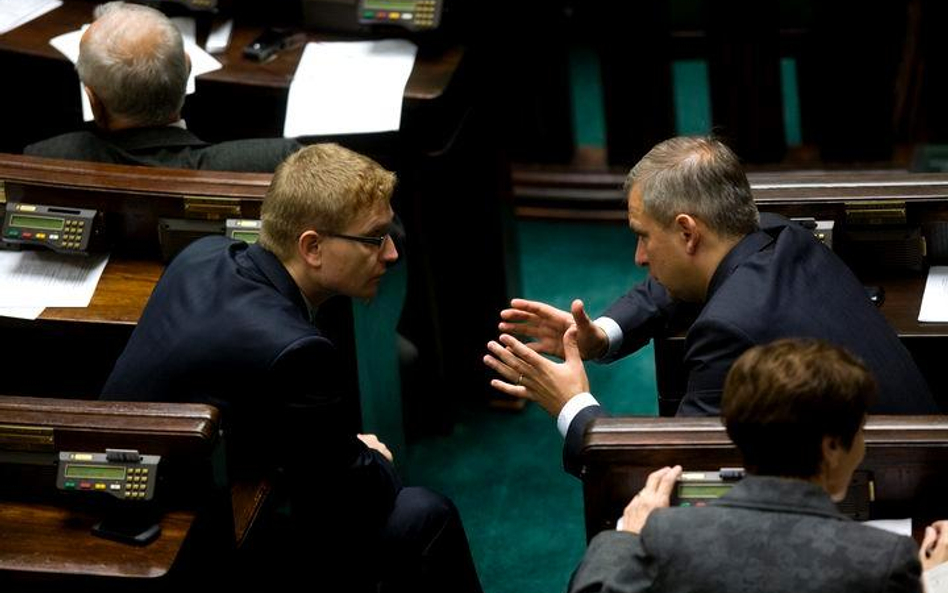 W Sejmie trwa omawianie projektów ustaw dotyczących metody zapłodnienia in vitro.