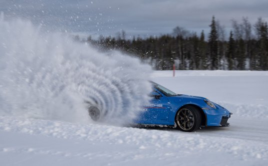 Porsche Ice Experience