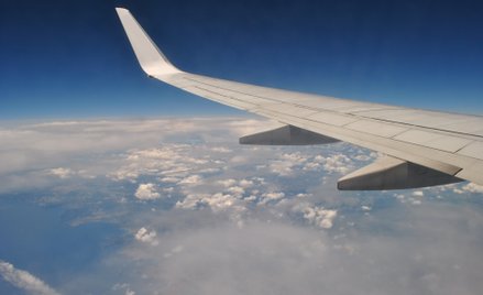 Spółka rozliczy w kosztach przeloty prezesa z Azji do Polski