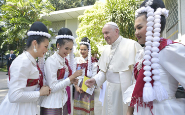Papież w azjatyckich krajach, gdzie katolicy nieliczni