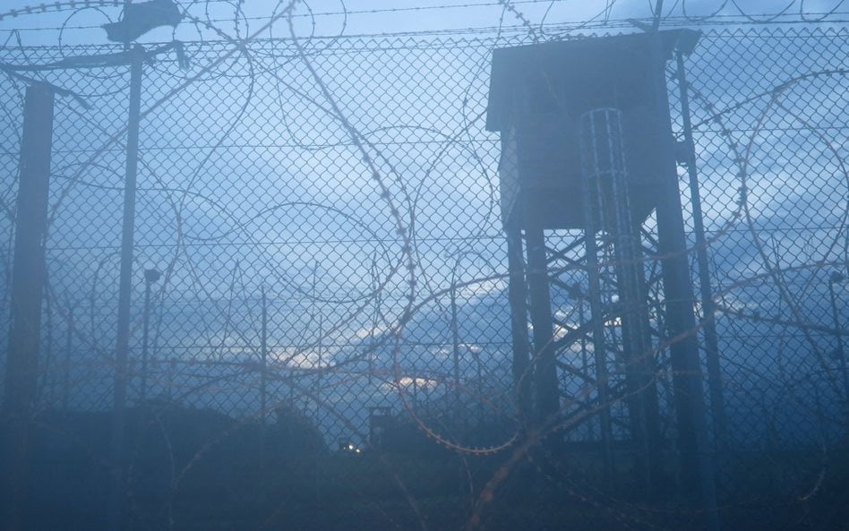 Ogrodzenie więzienia w Guantanamo