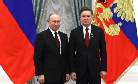 Aleksiej Miller i Władimir Putin na Kremlu w lutym 2022 roku.