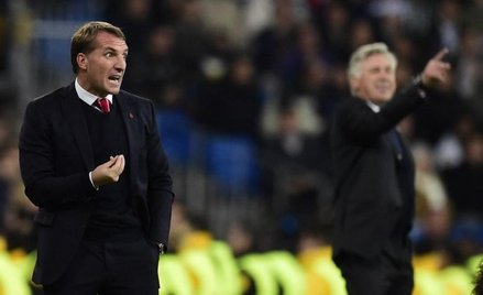 Brendan Rodgers i Carlo Ancelotti (w tle) podczas meczu w Madrycie