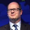Adamowicz ratuje się korektami