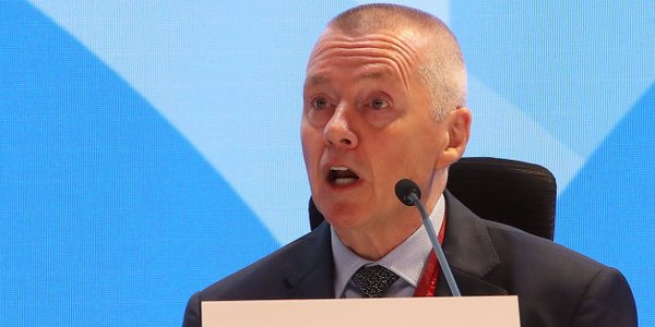 Szef IATA: Uzupełnienie zapasów paliwa lotniczego może zająć miesiące po otwarciu Ormuzu