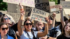 Protest przeciwko odwołaniu ministra obrony Ukrainy
