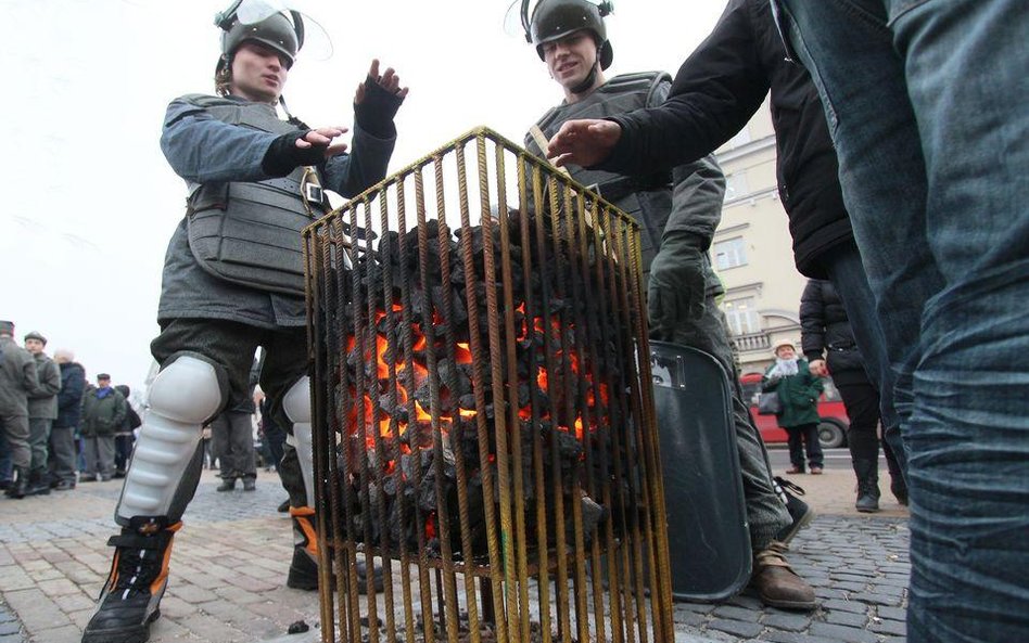 Inscenizacja stanu wojennego : Lublin 2011 r.