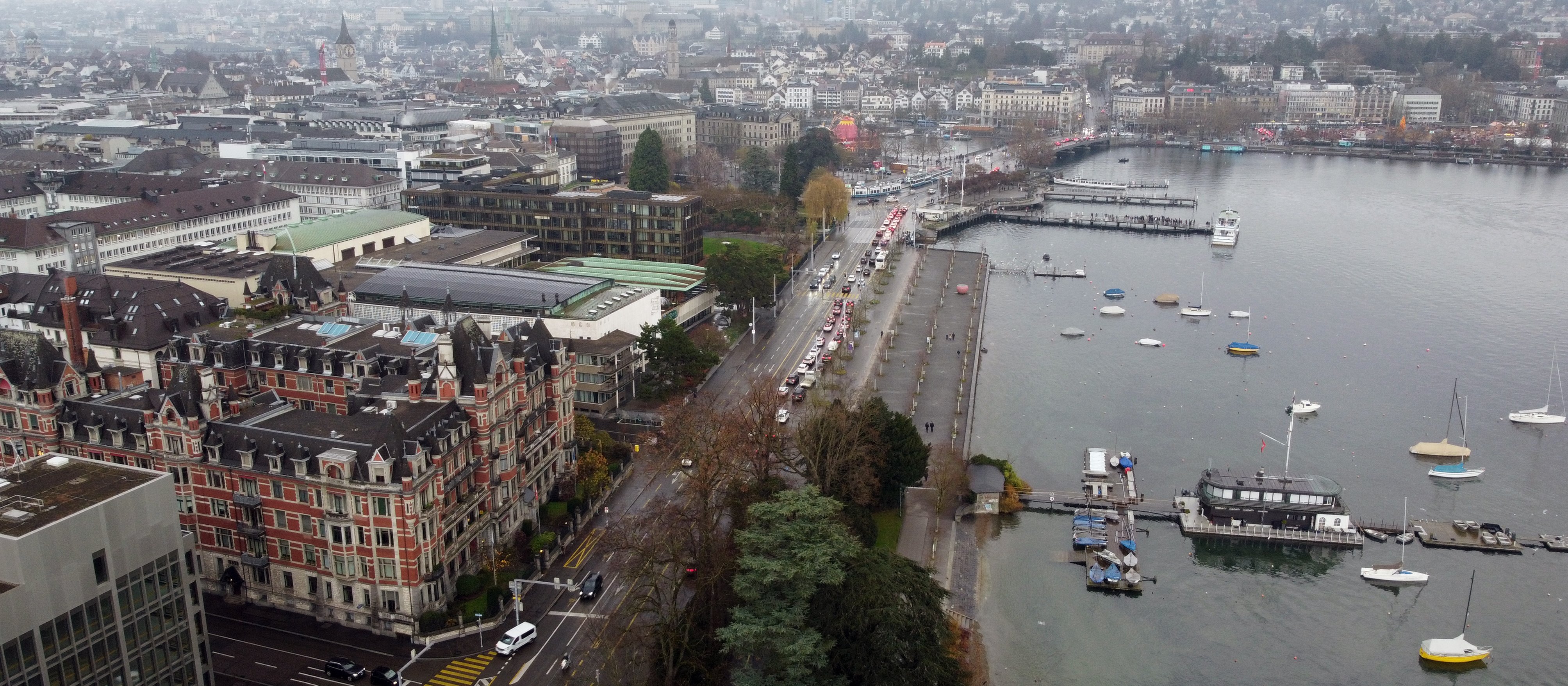 Banki Unii nie chcą Rosjan. Blokują przelewy, zamykają konta