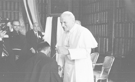 Jan Paweł II w 2001 r. zmienił kościelne prawo dotyczące pedofilii