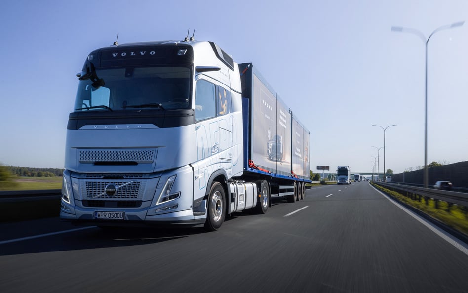 Volvo odwiedzi w tym roku 9, a w przyszłym roku 11 miast w całej Polsce ze specjalnym miasteczkiem b
