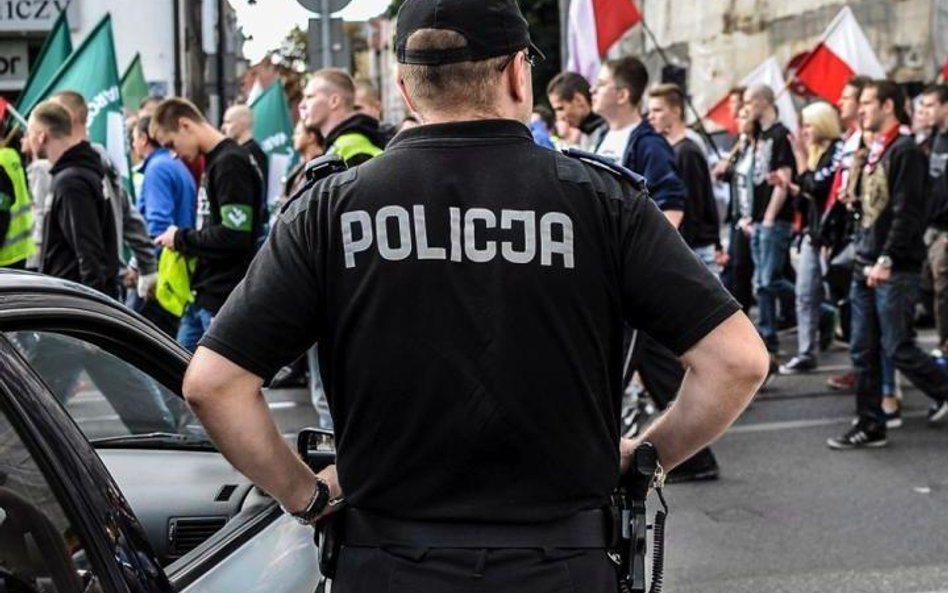 Dziura w budżecie policji